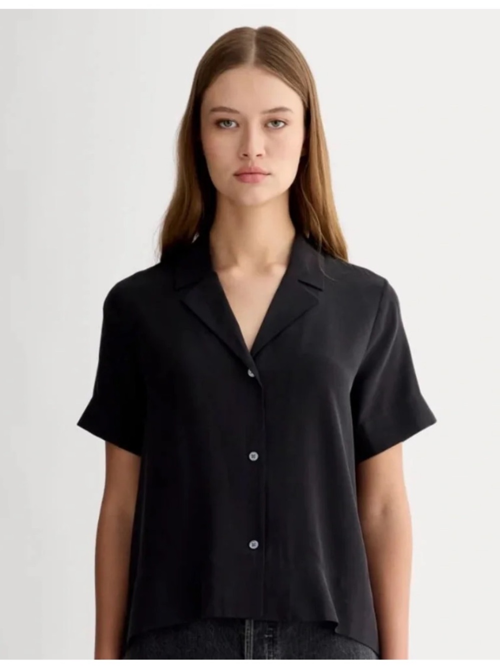 Everlane Silk Black Short-Sleeve Button Front Top